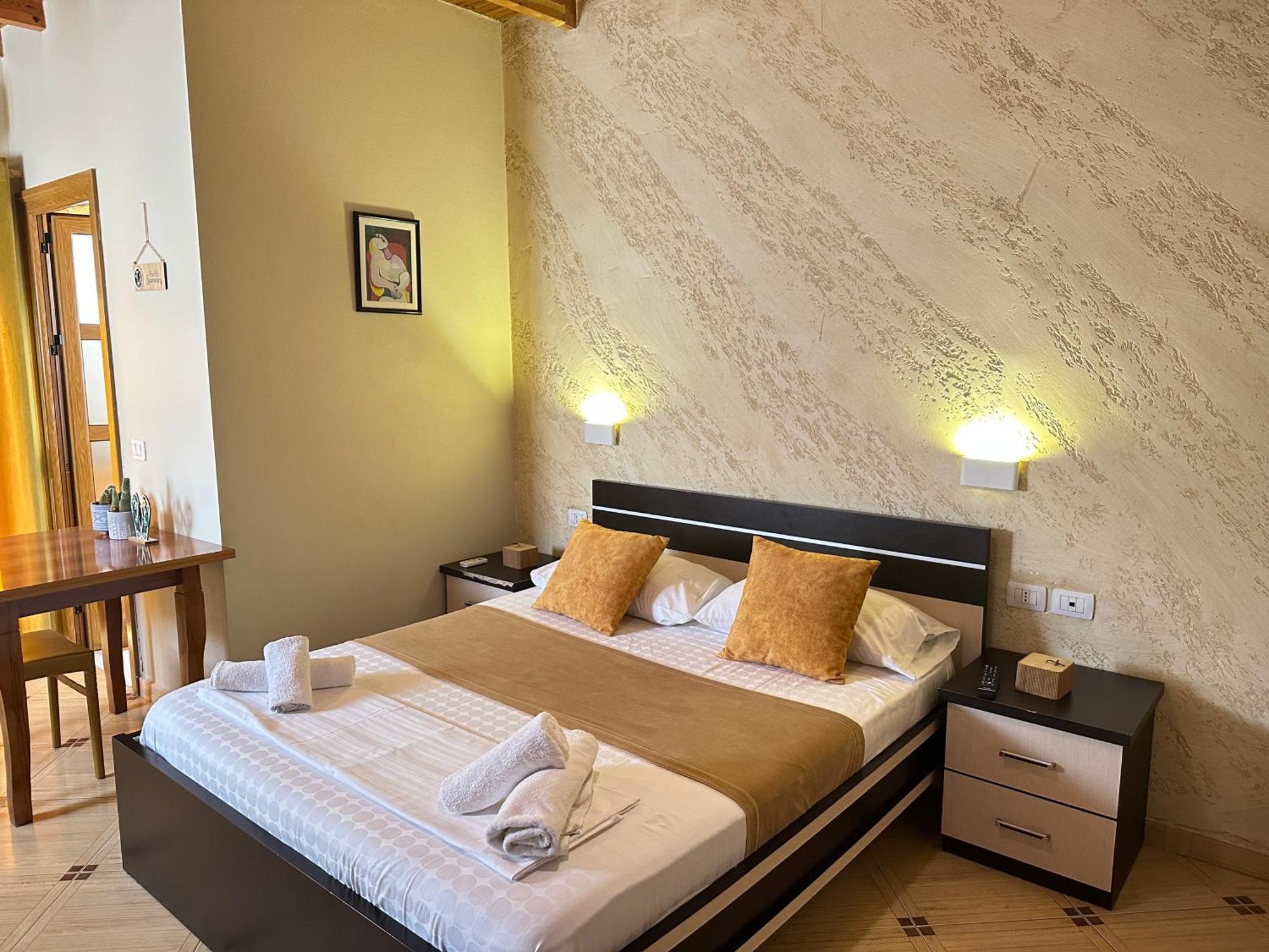 Arial Penthouse Suites Vlorë Exteriör bild
