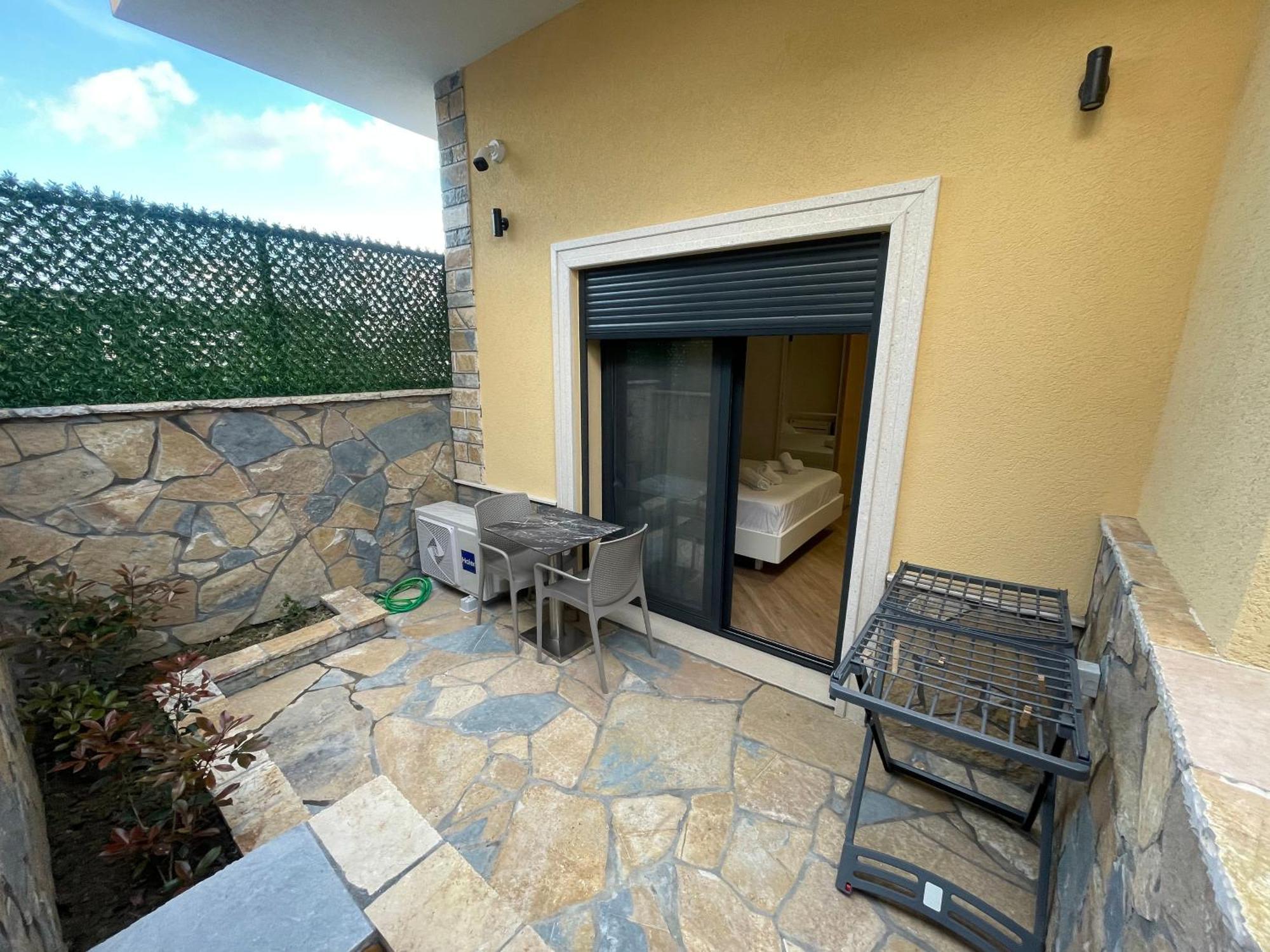Arial Penthouse Suites Vlorë Rum bild